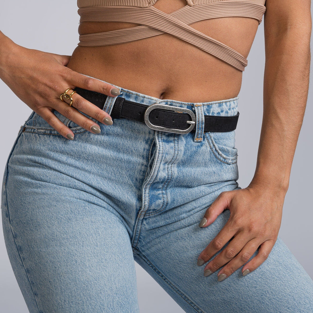 Leather Belt Sizing Guide: Finding the Perfect Fit for Women
