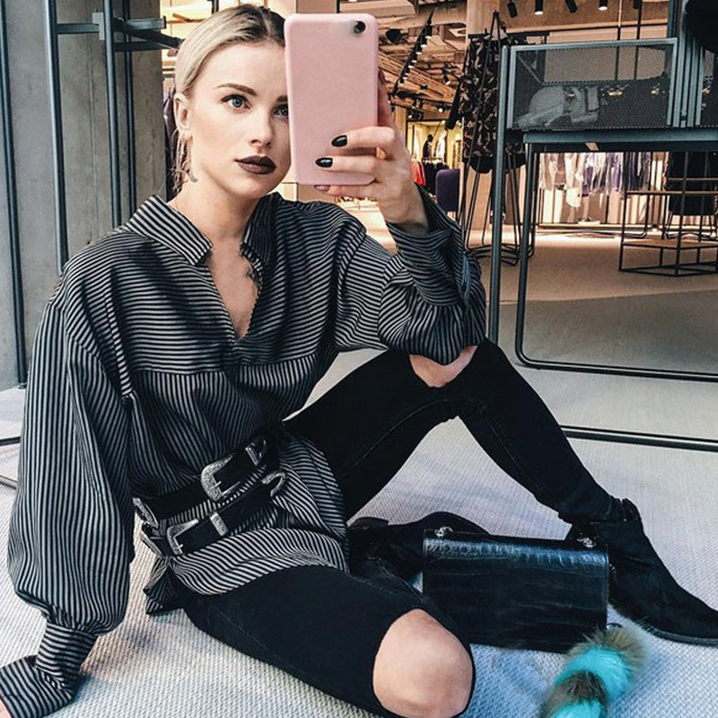 Accessorise with Confidence: Black Leather Belt Trends for Men and Women in 2023