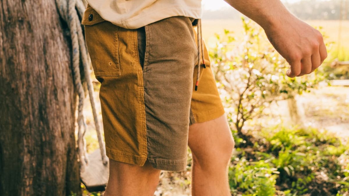 Stay Cool and Fashionable: Men's Belts to Rock with Shorts this Summer 2023