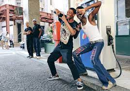 Ultimate Guide for Men: Merging Streetwear with Vintage Skateboard and Skatewear Trends in 2024